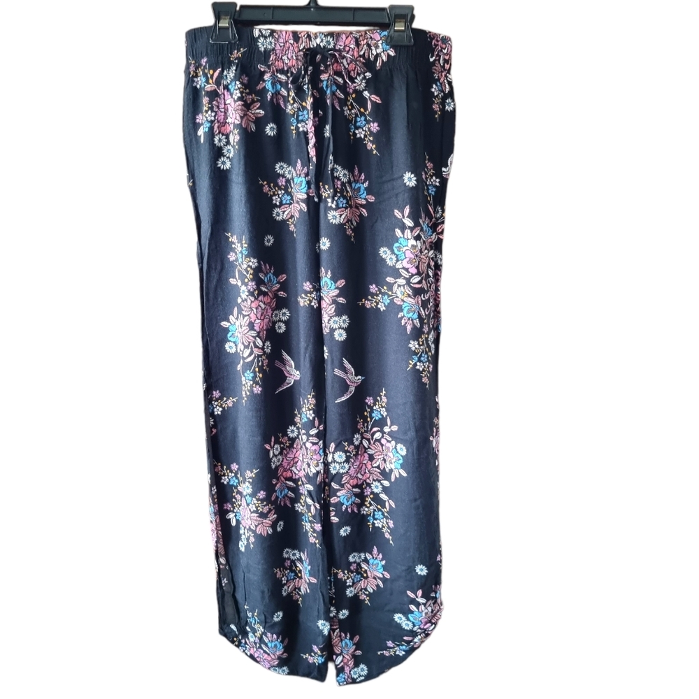 3/$40 Sale! Bebop 'I Dream Of Jeannie' Floral Pants